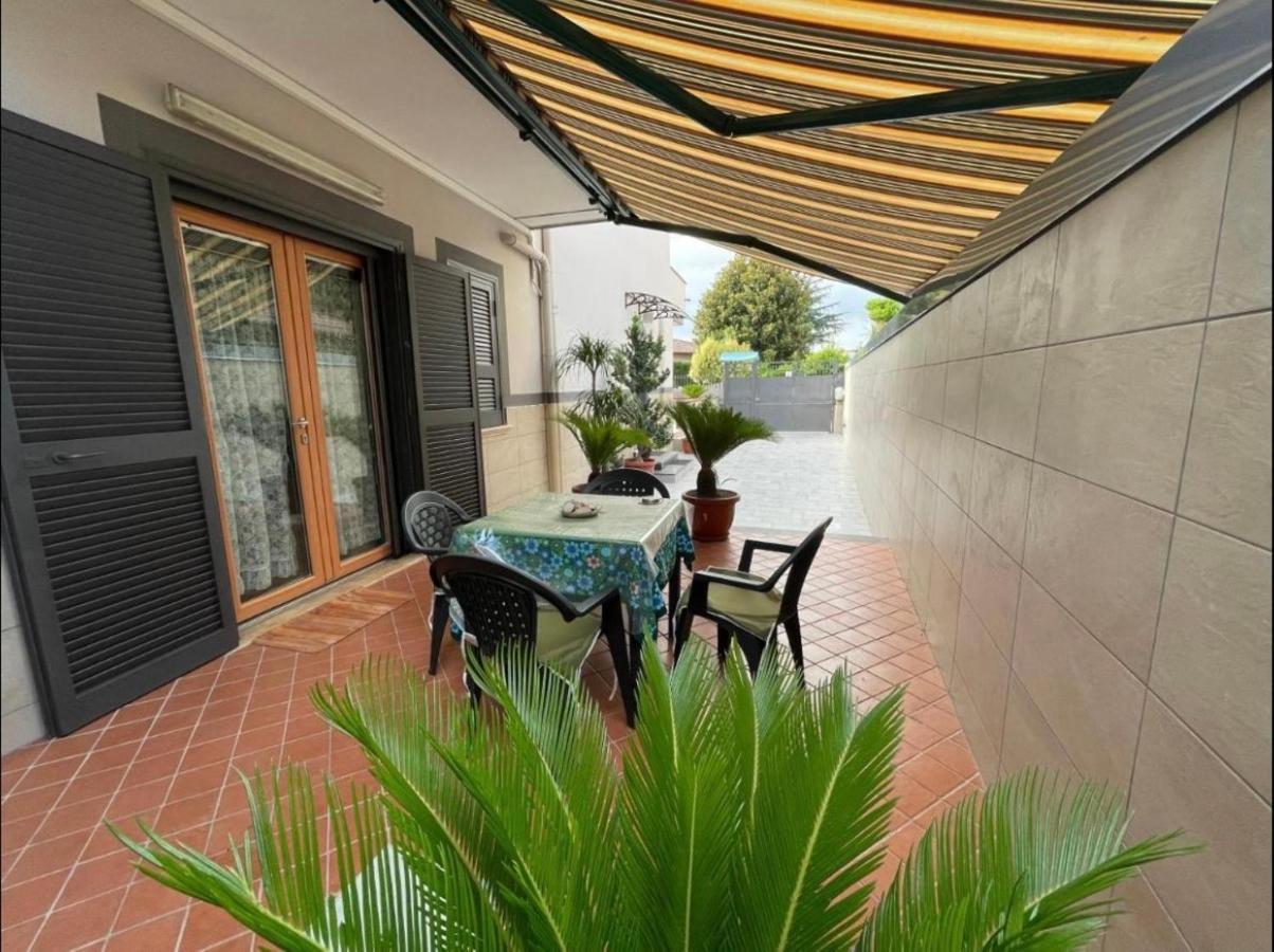 Susy Home Napoli Bagian luar foto
