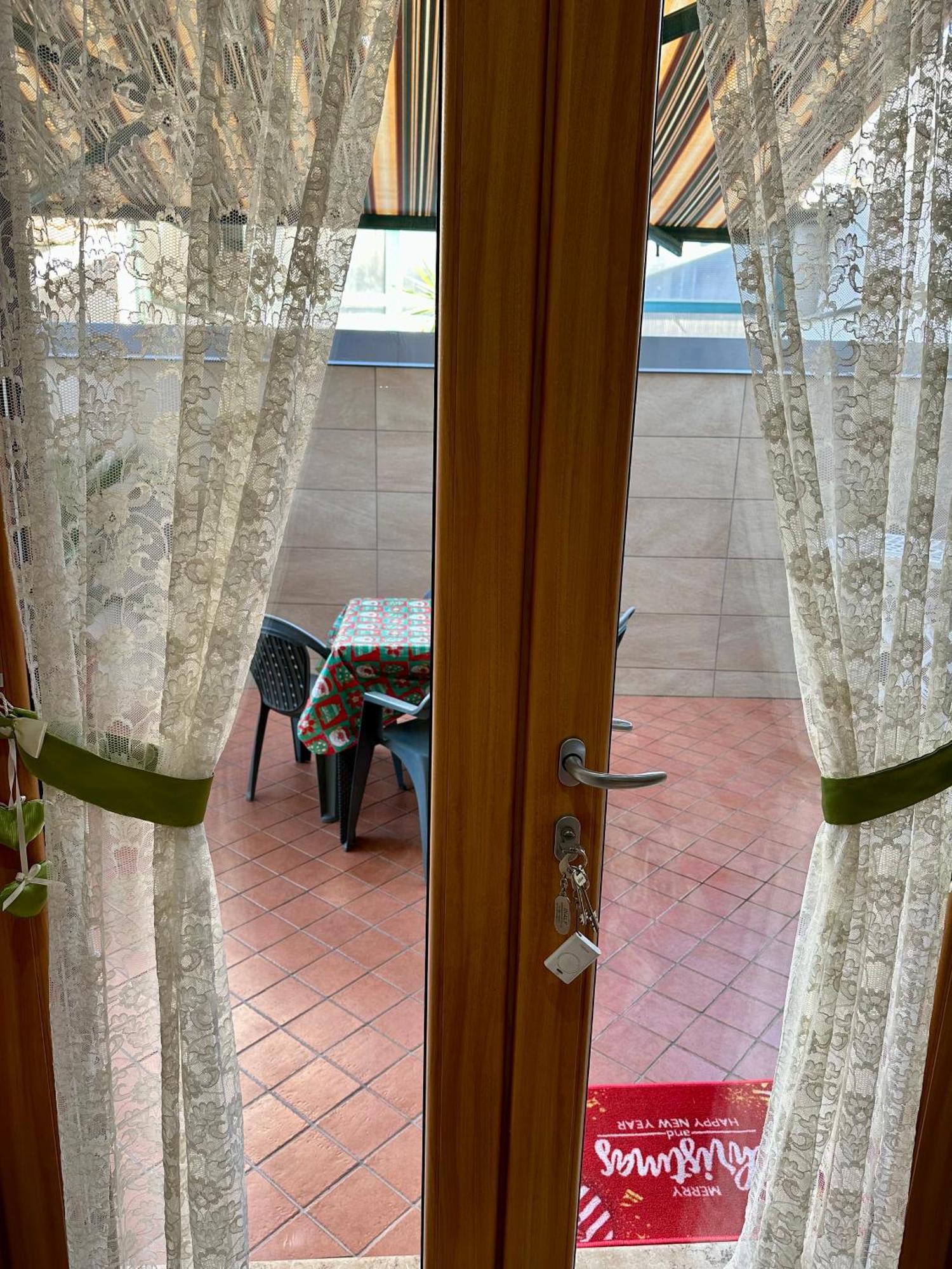 Susy Home Napoli Bagian luar foto